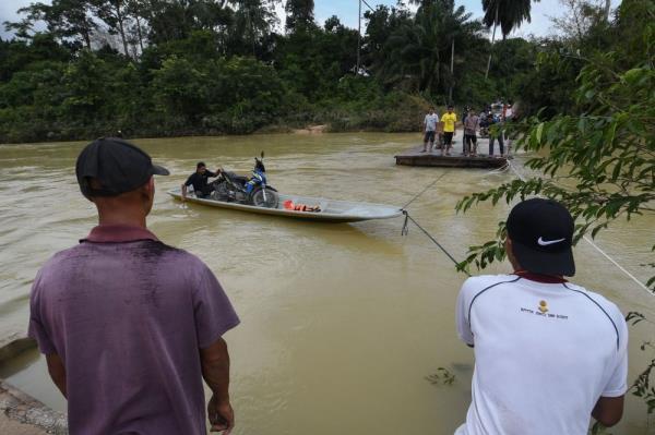 Residents in almost 10 villages in Chenulang bracing for another round of floods