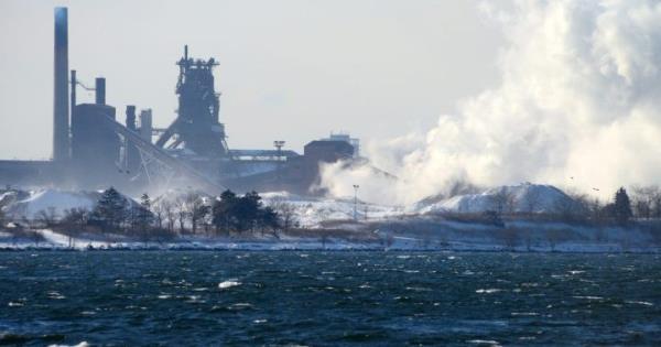 在最高法院败诉后，安大略省将大幅提高工业碳排放价格