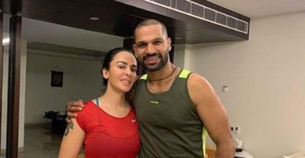 板球运动员Shikhar Dhawan以妻子虐待为由同意离婚