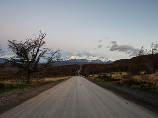 乒乓球旋球怎么接和发？